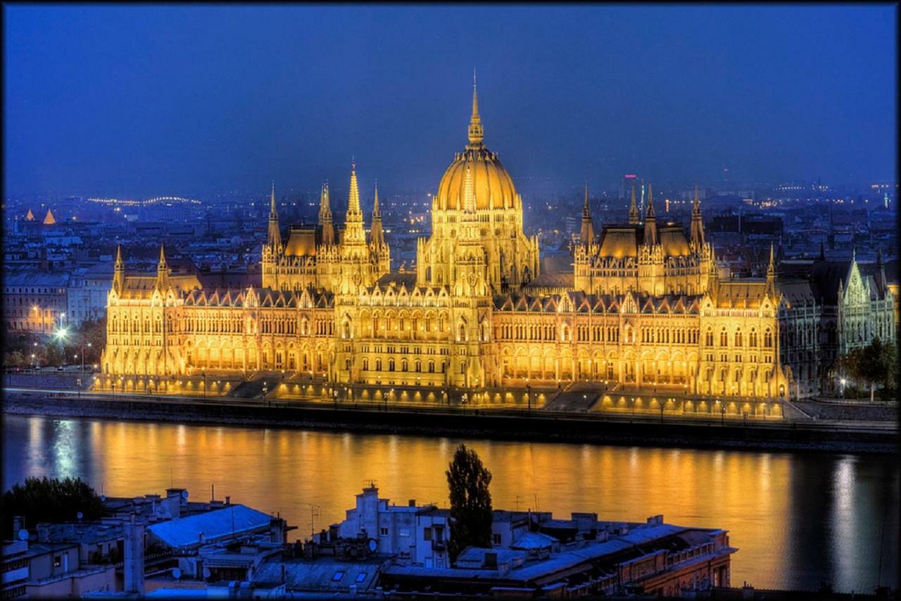 Cheerful And Cozy 2 Bedrooms 2 Bathrooms Apartment With Top Location Budapest Exterior photo